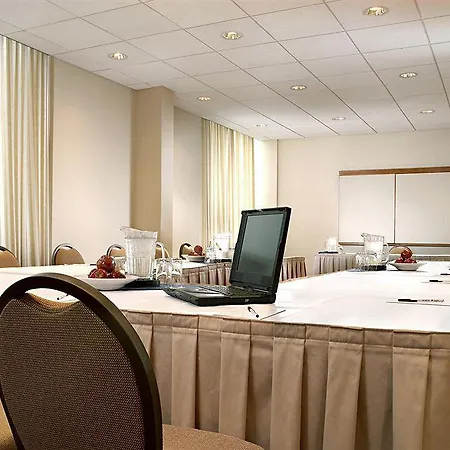 Four Points By Sheraton Toronto Airport 