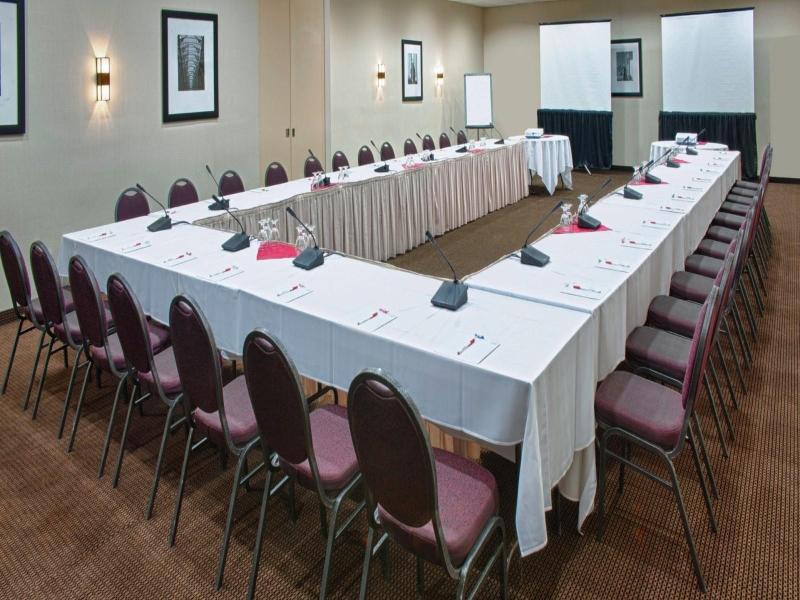 Hotel Four Points By Sheraton Toronto Airport